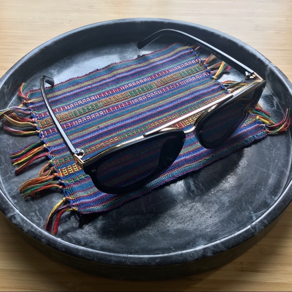 🟣 2/$10 Black and Gold Sunglasses - Picture 5 of 6